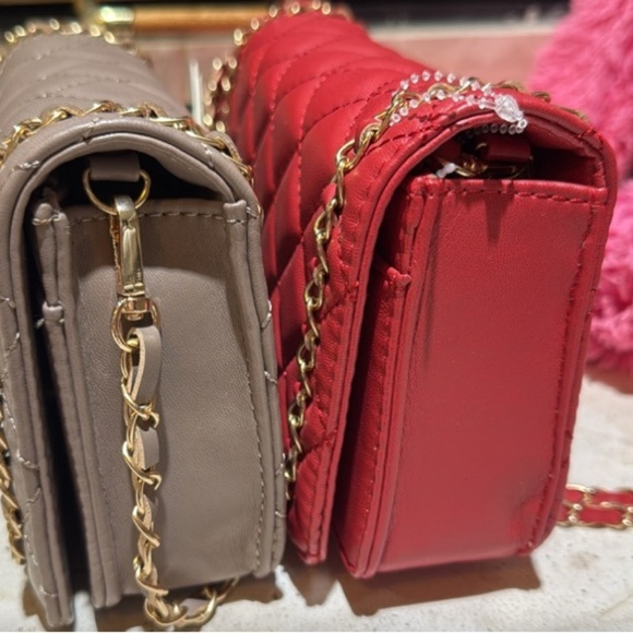 BADGLEY MISCHKA CROSSBODY BAG NWT RED OR PUTTY - Picture 9 of 11